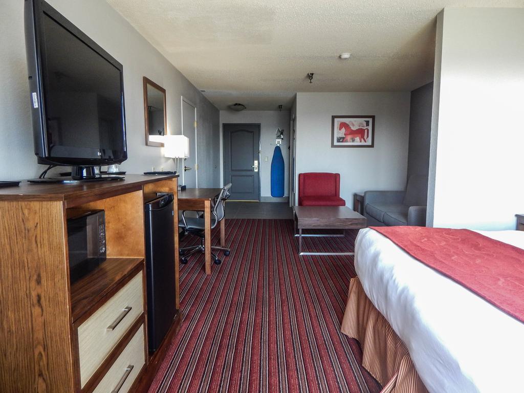 Country Inn & Suites By Radisson, Dfw Airport South, Tx Irving Kültér fotó