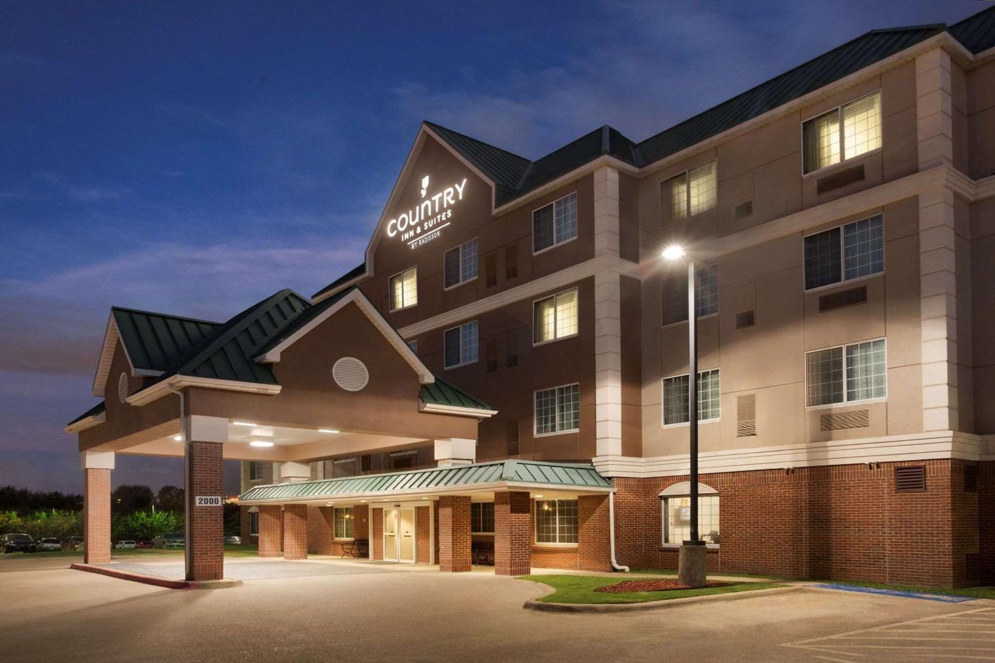 Country Inn & Suites By Radisson, Dfw Airport South, Tx Irving Kültér fotó